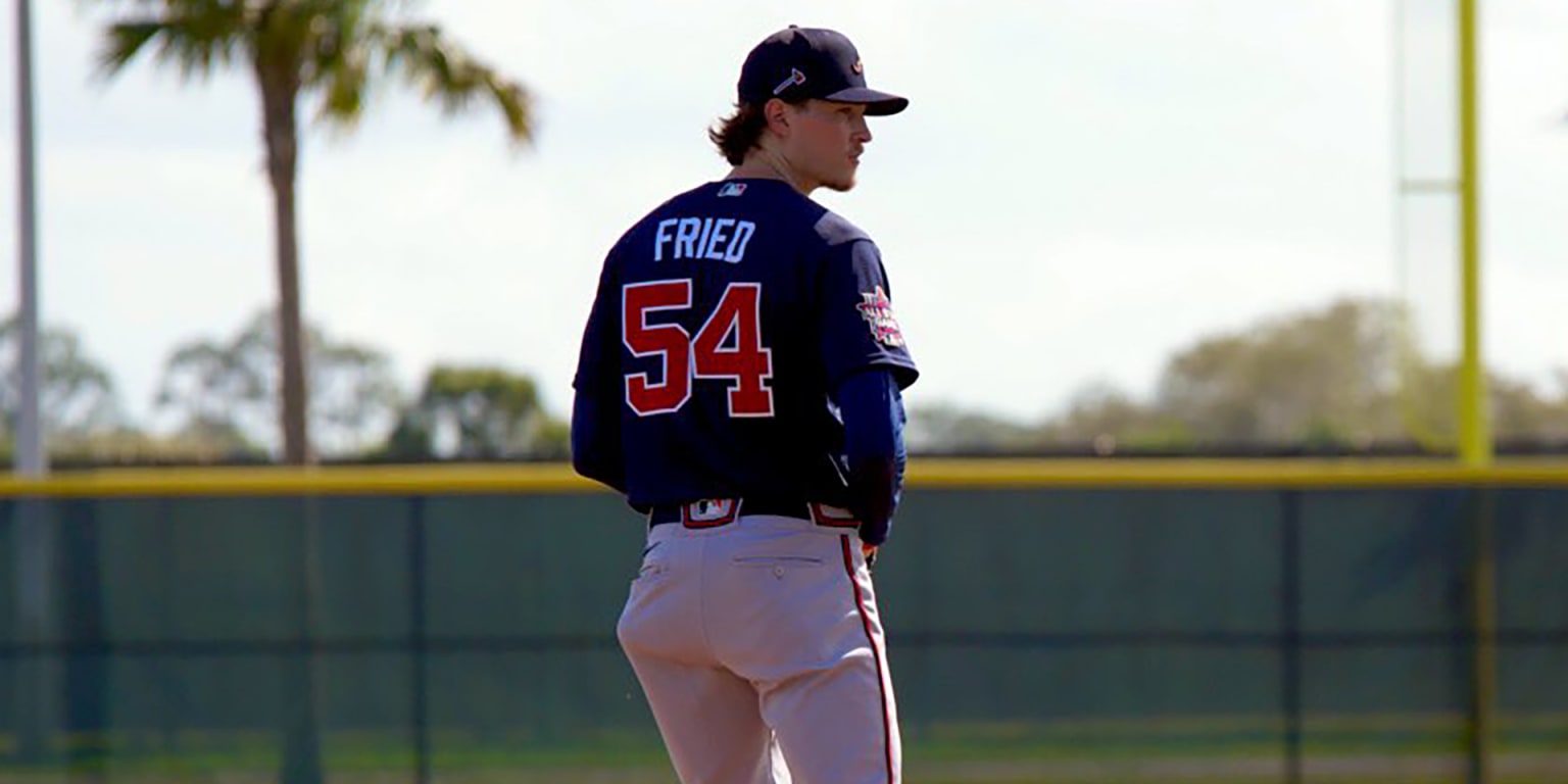 Max Fried pitches gem after hurting ankle on close play in Game 6