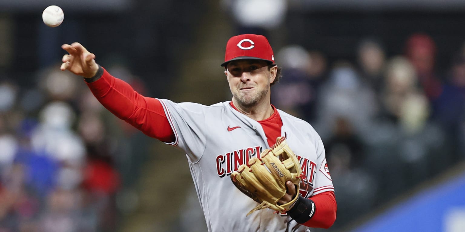 Kyle Farmer adjusting to shortstop position - Vimarsana News
