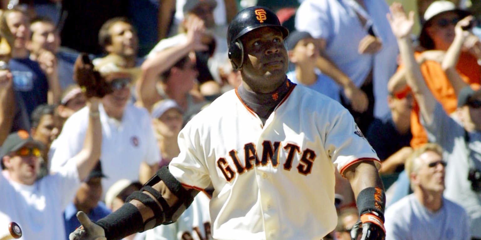 San Francisco Giants All Star Barry Bonds chats with Seattle