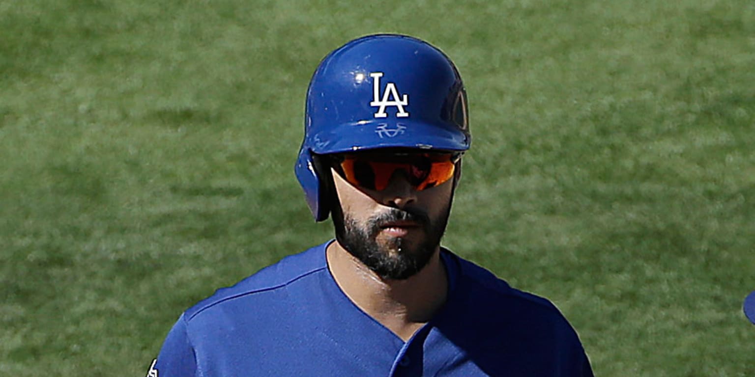 Andre Ethier will miss up to three months with fractured right tibia