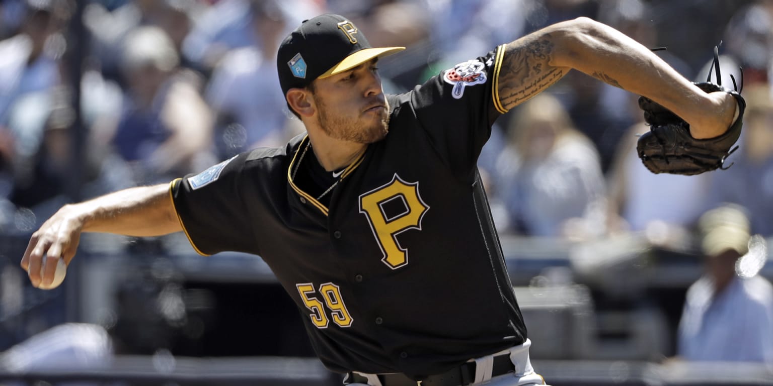 As time runs out on his Pirates career, Jordy Mercer calmly faces