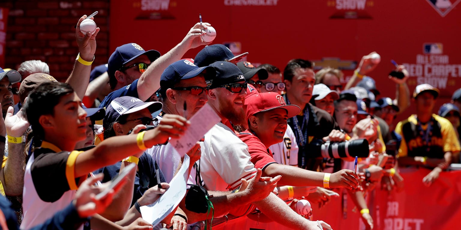 MLB All-Star Game: Red Carpet swag