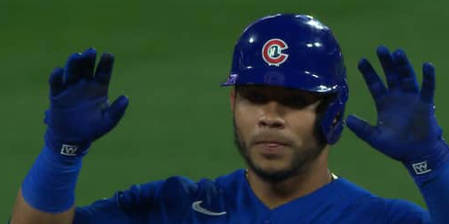 Off-Day Willson Contreras Gif Discussion : r/CHICubs