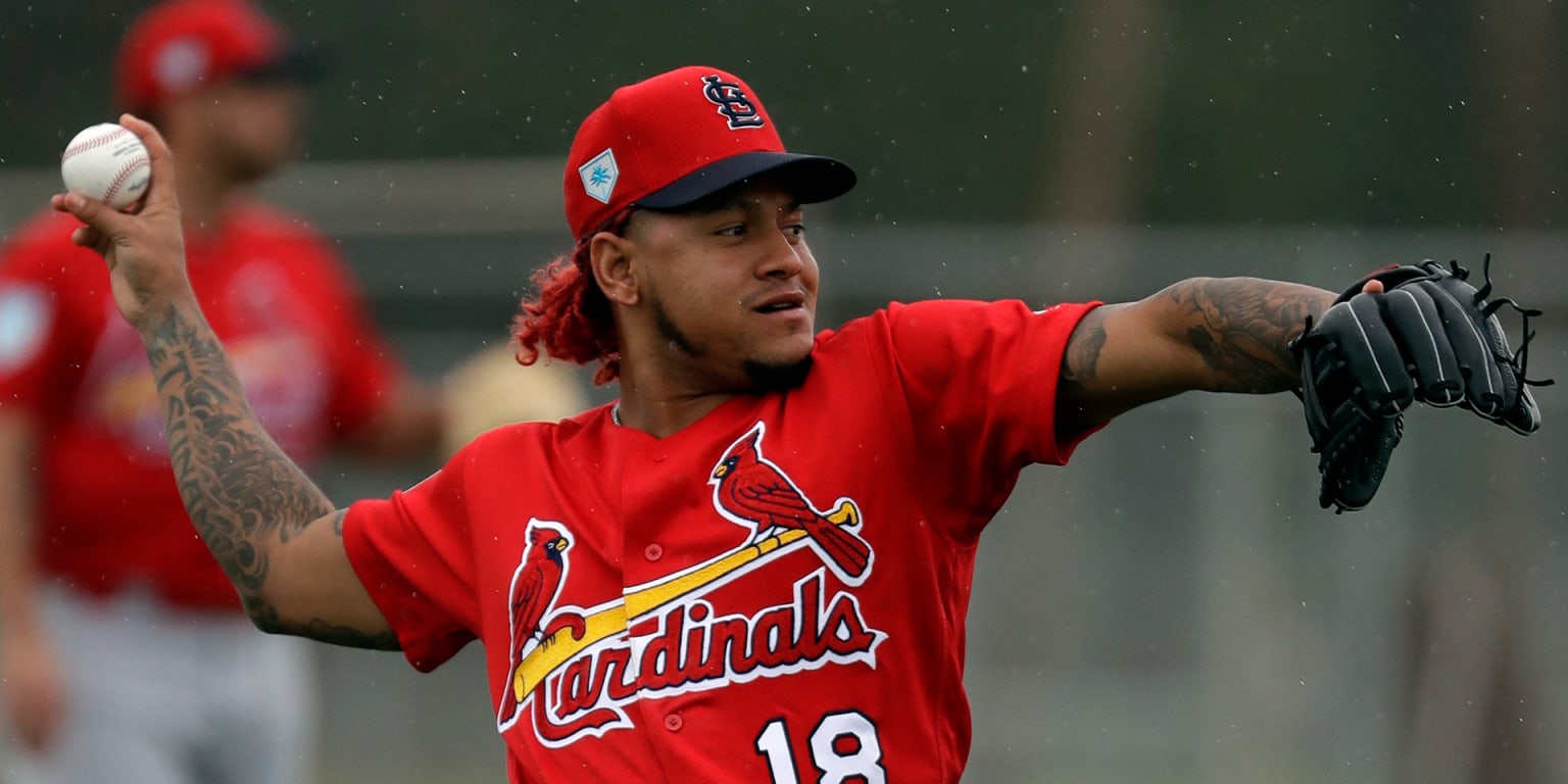 Report: Giants, Carlos Martinez agree to minor-league deal