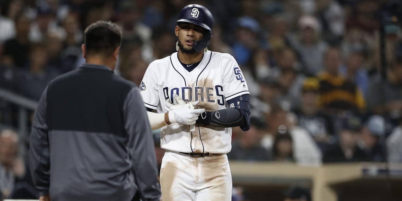 Fernando Tatis Jr. injury: Padres SS removed from Tuesday's game