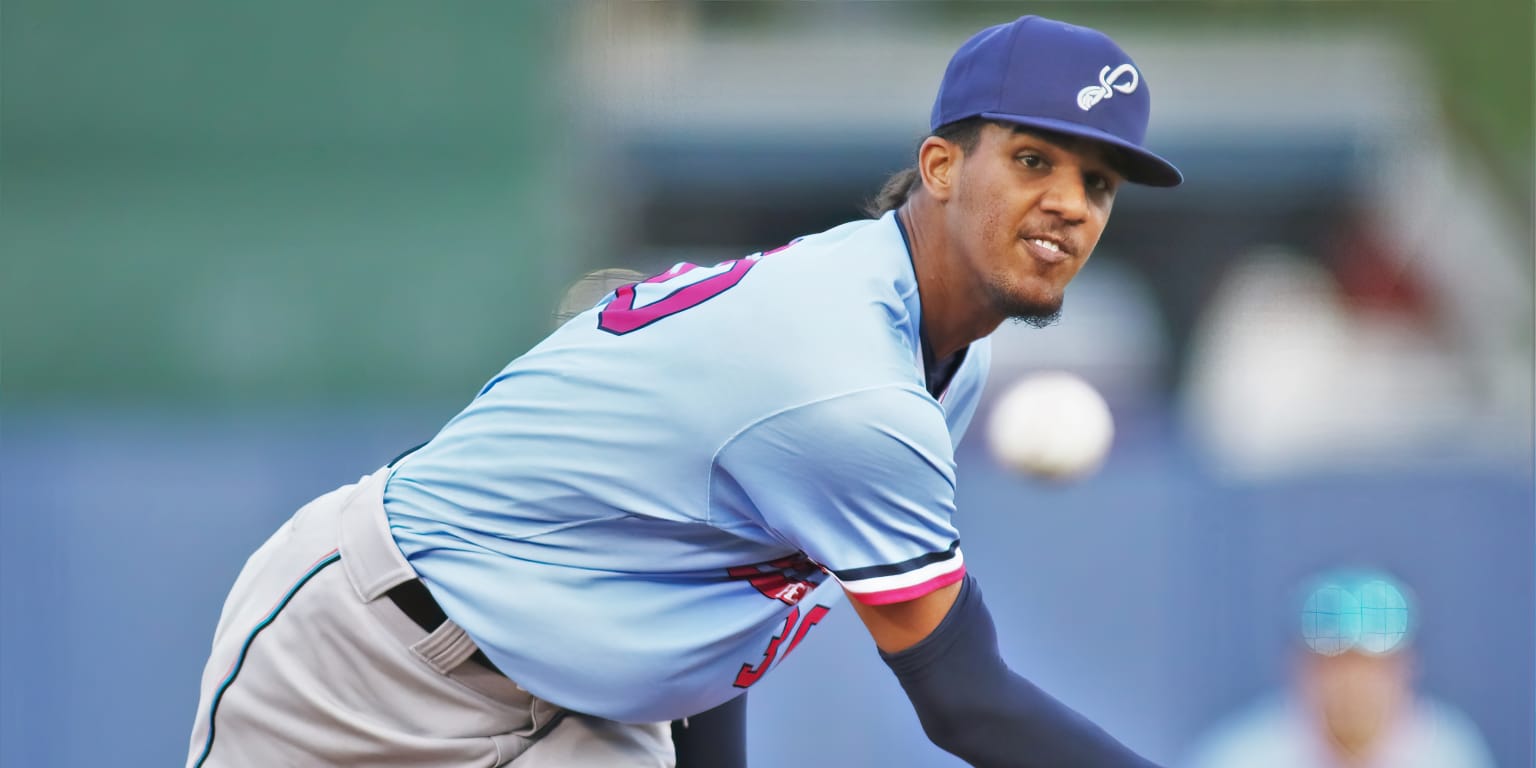 BREAKING: The Marlins are promoting 20-year-old right-hander Eury Perez,  their number one ranked prospect and the number ten ranked…