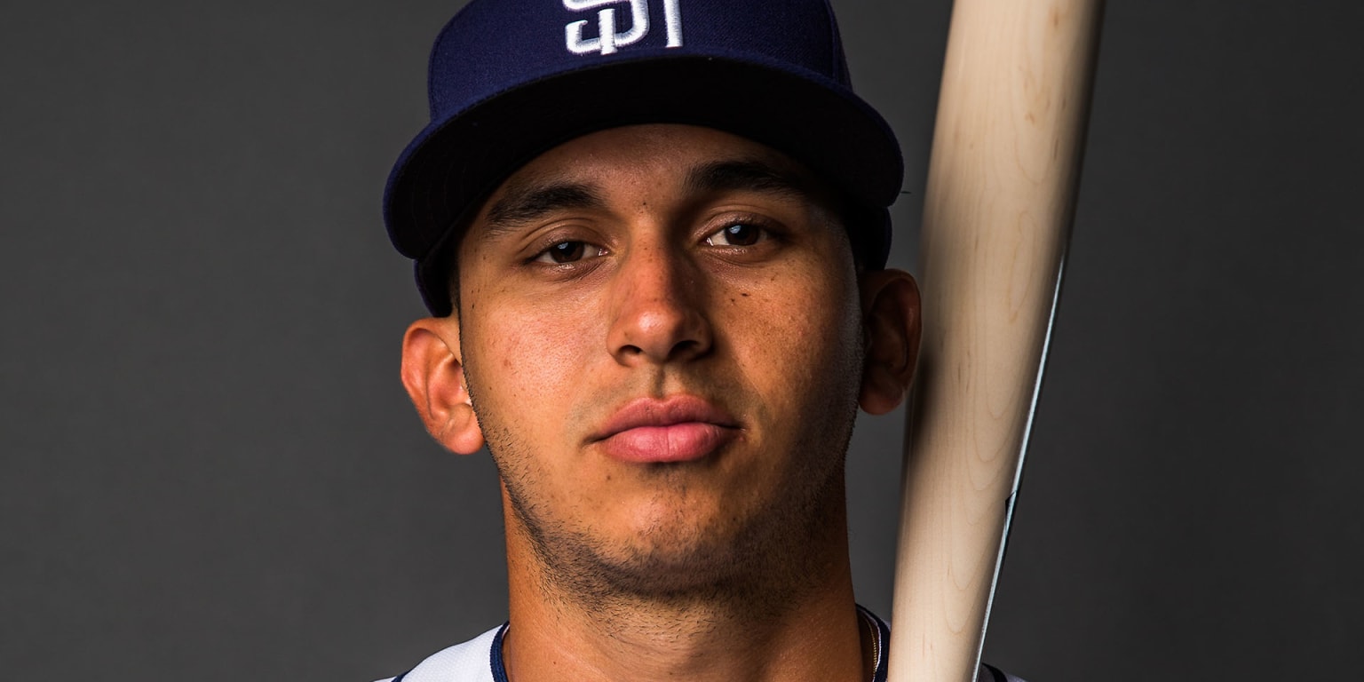 Guerra gets ball after unusual route to hitsville