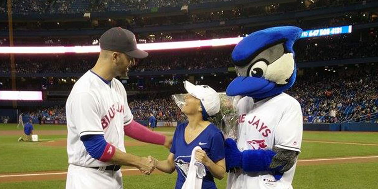 Toronto Blue Jays na platformě X: „Happy Mother's Day to our Honorary Bat  Girl, Michelle Riccio!  / X