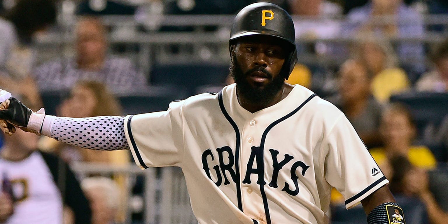 Cubs, Pirates to wear throwback jerseys to honor Negro Leagues
