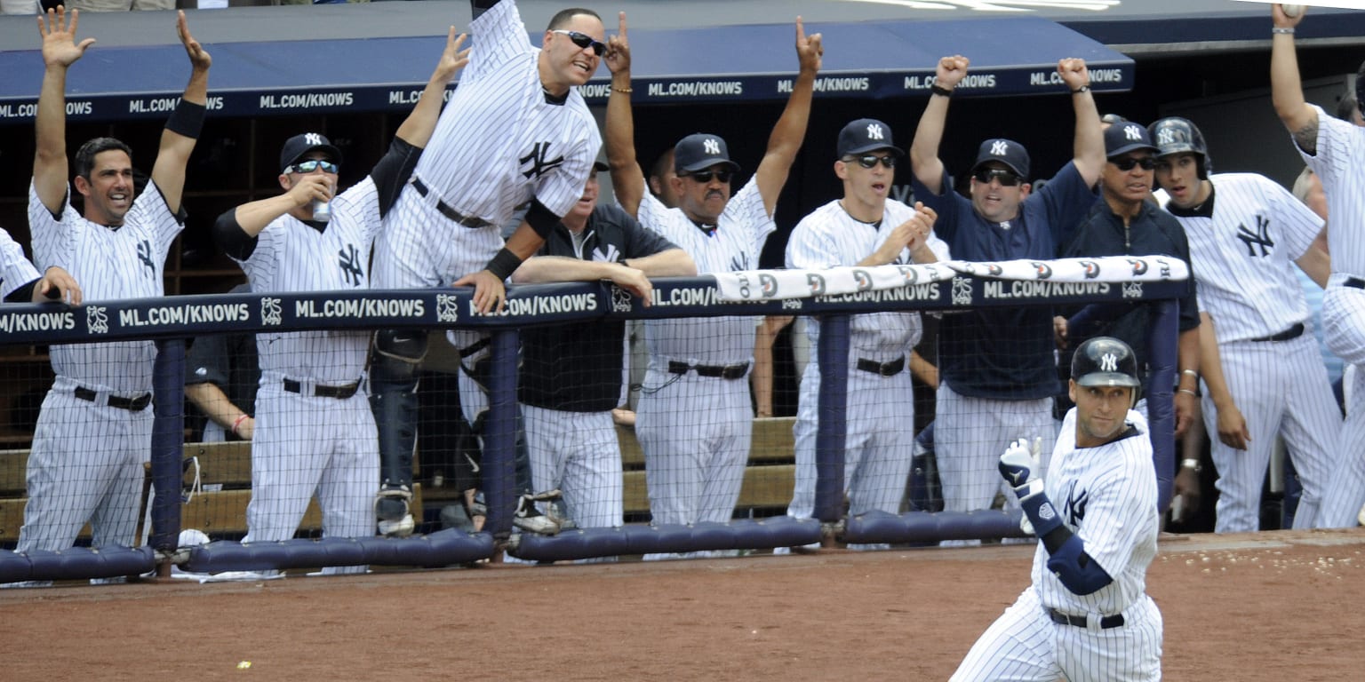 Pettitte (and Rivera) Lift Yankees to First Win - The New York Times