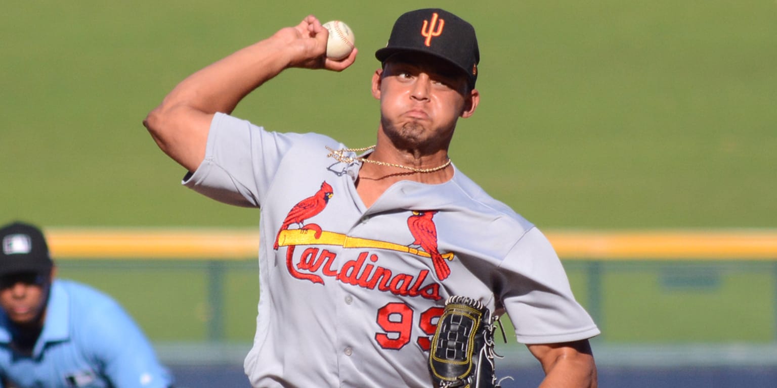 Cardinals' Jordan Hicks makes historic, hard-throwing debut vs. Mets