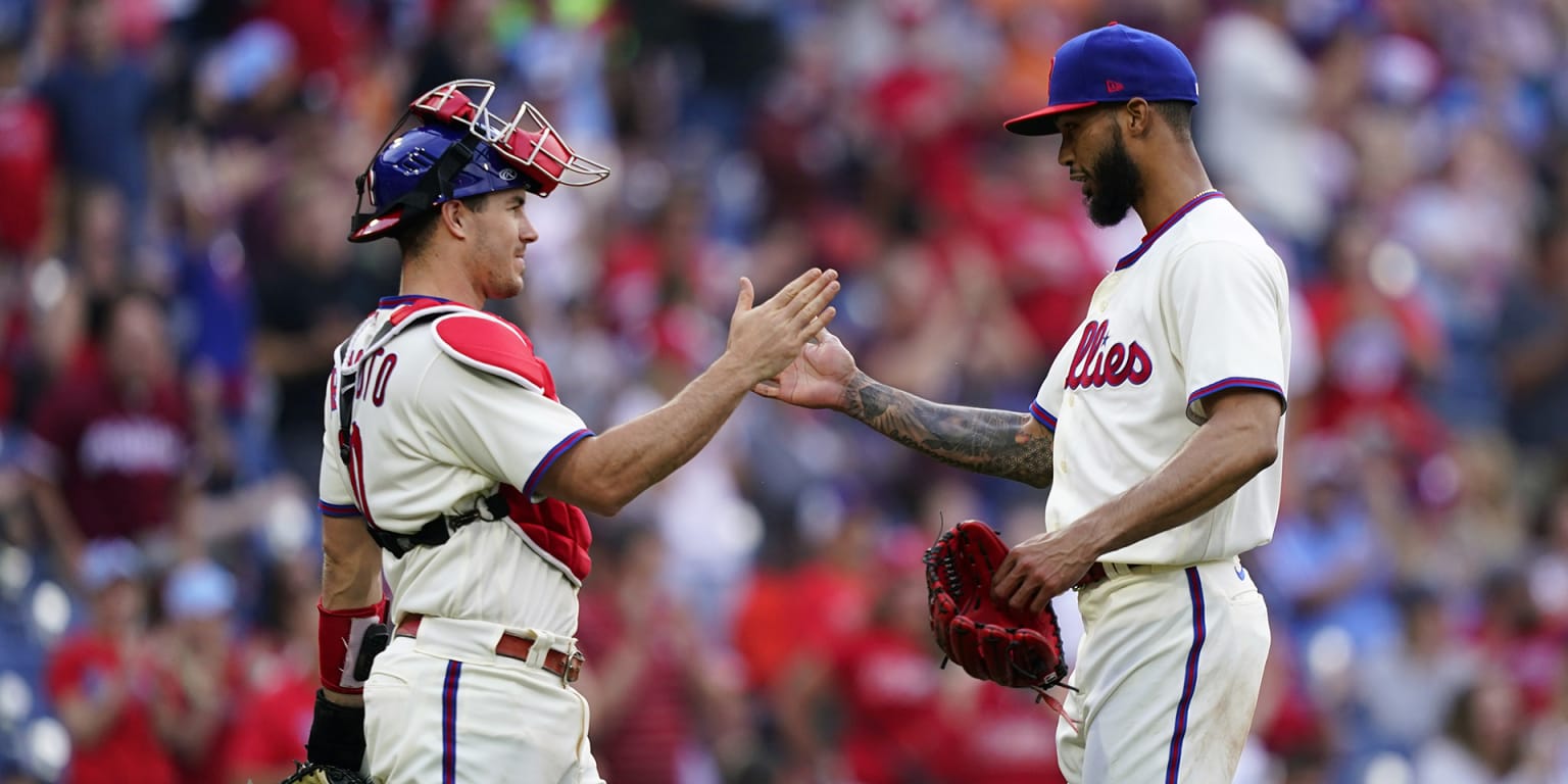 Phillies sweep Cubs for 9th straight road win – Trentonian