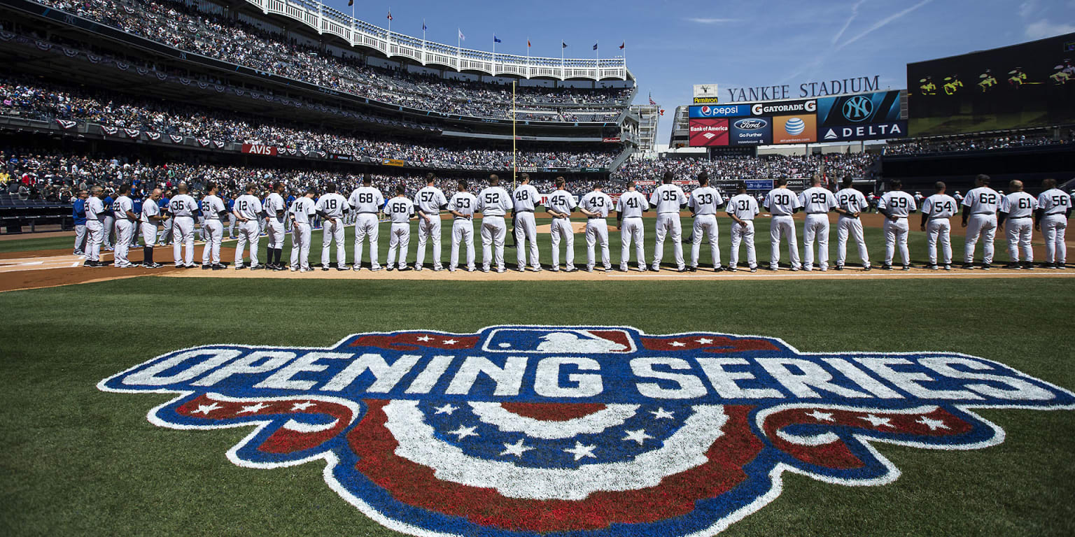 Aaron Judge of the New York Yankees looks on from the on deck circle  News Photo - Getty Images