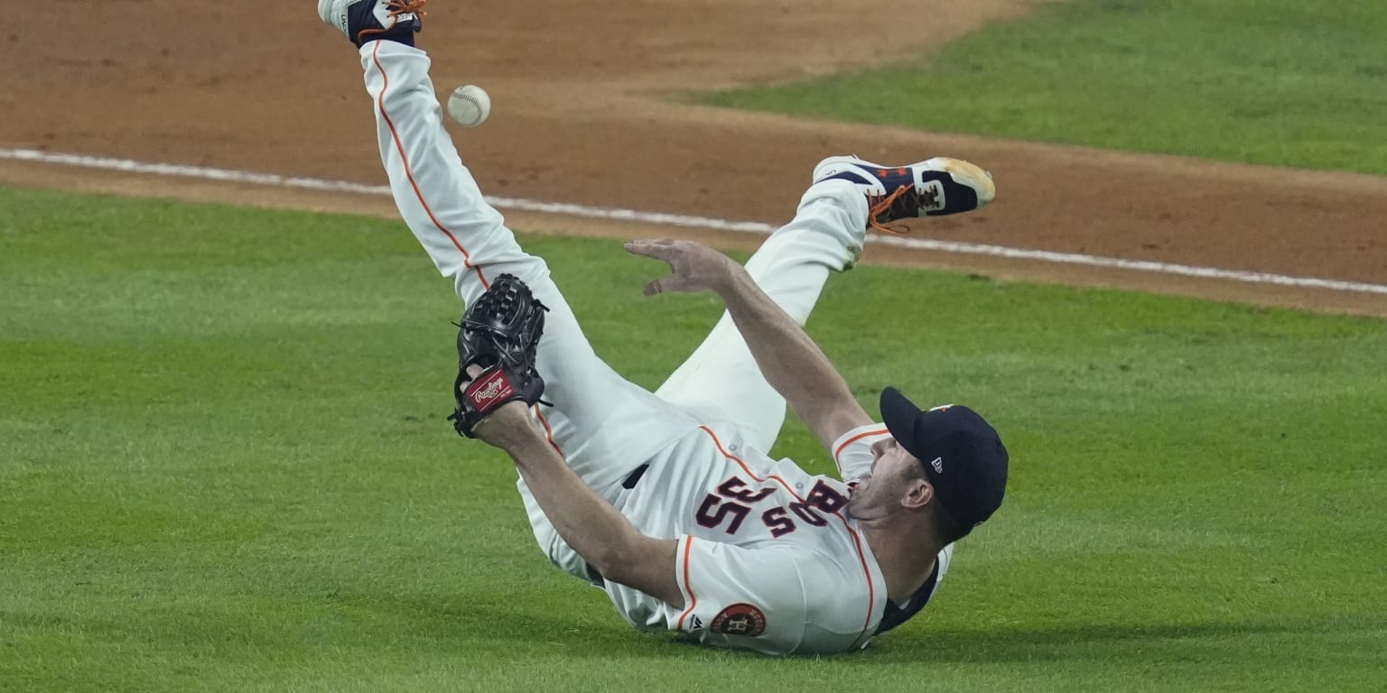 Verlander gets automatic ball for throwing warmup after pitch clock limit -  NBC Sports