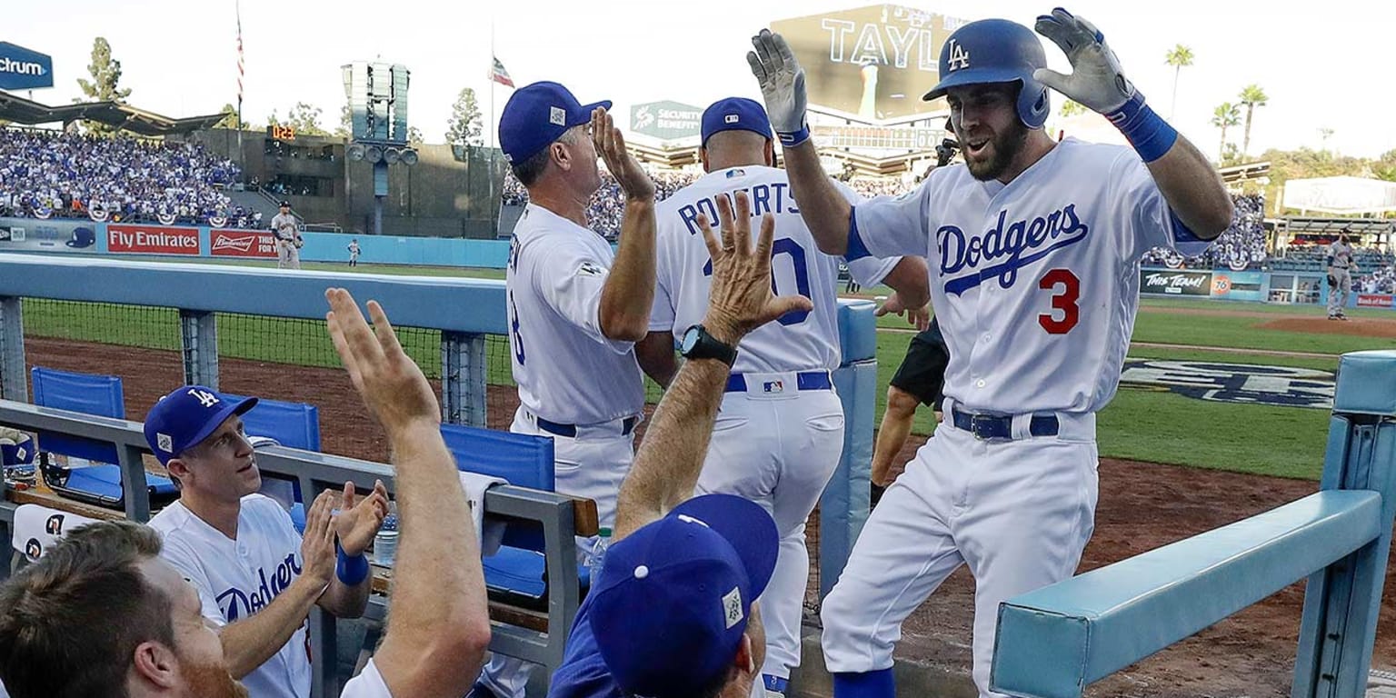 Under the radar and all over the field, Dodgers' Chris Taylor