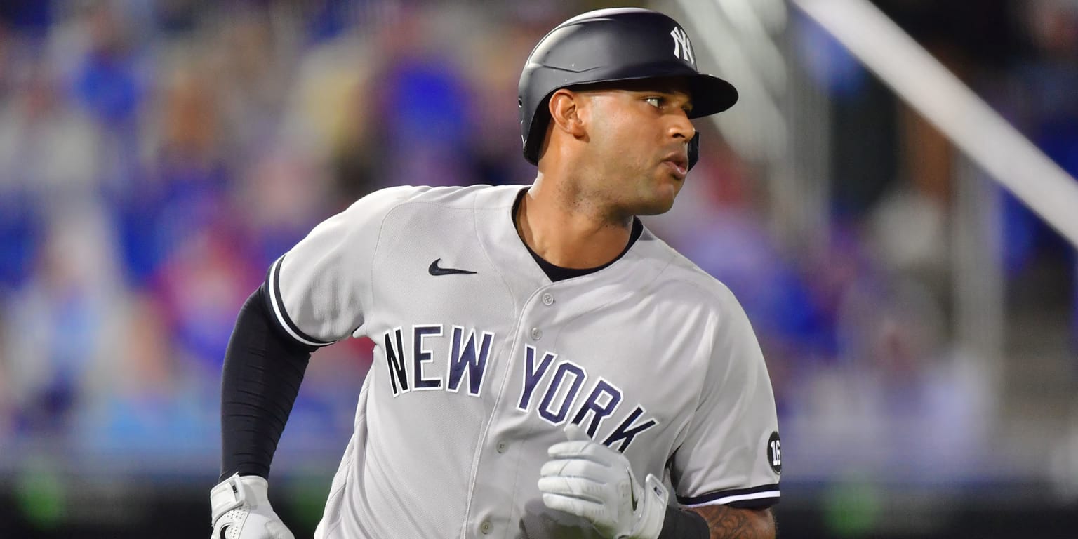 Aaron Hicks starting to heat up at the plate for the Yankees