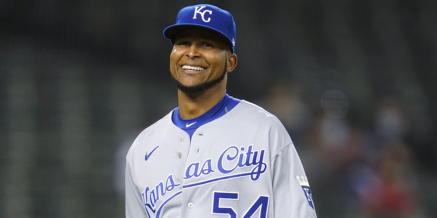 Ervin Santana finds success as reliever with Royals