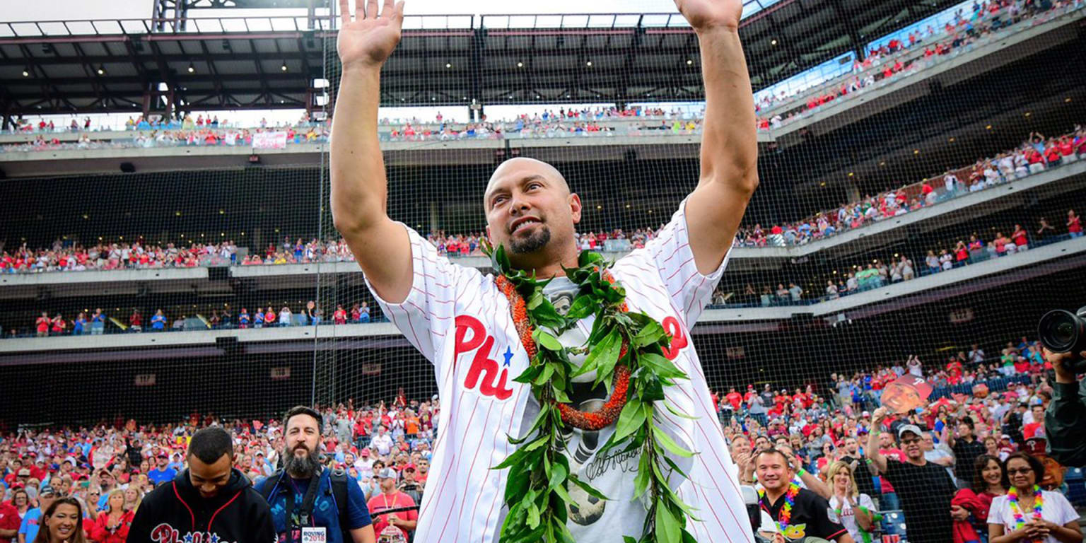 World Series champion Shane Victorino says he'll retire in Philly