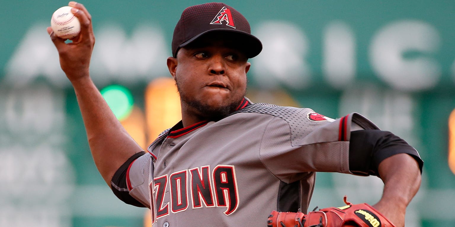 D-backs' R. De La Rosa nearing return to mound