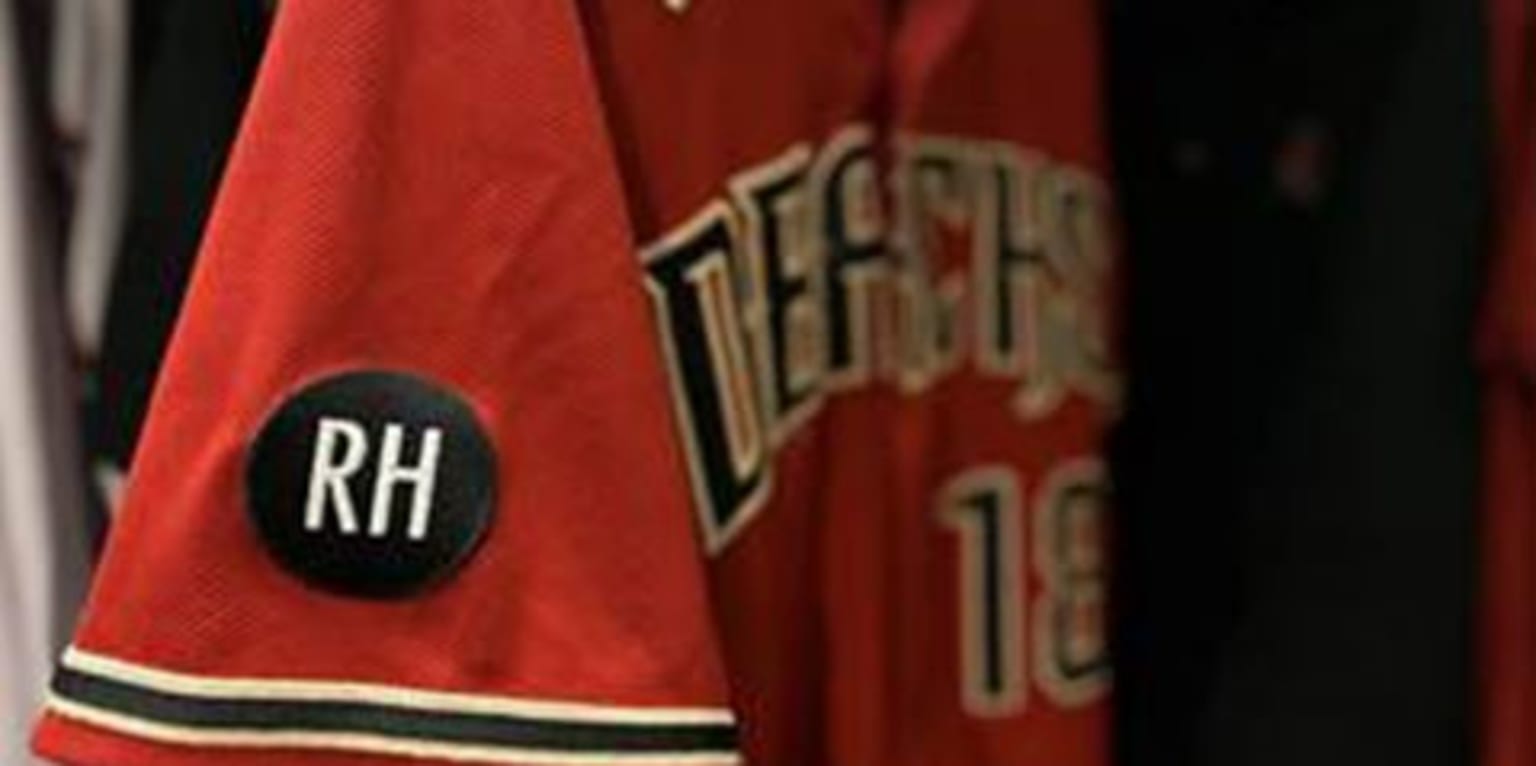 Press release: D-backs honor Roland Hemond with sleeve patch