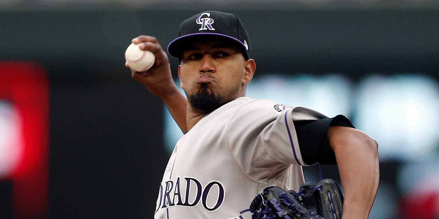 Rockies' German Marquez sharp vs. Cubs as pitching improves