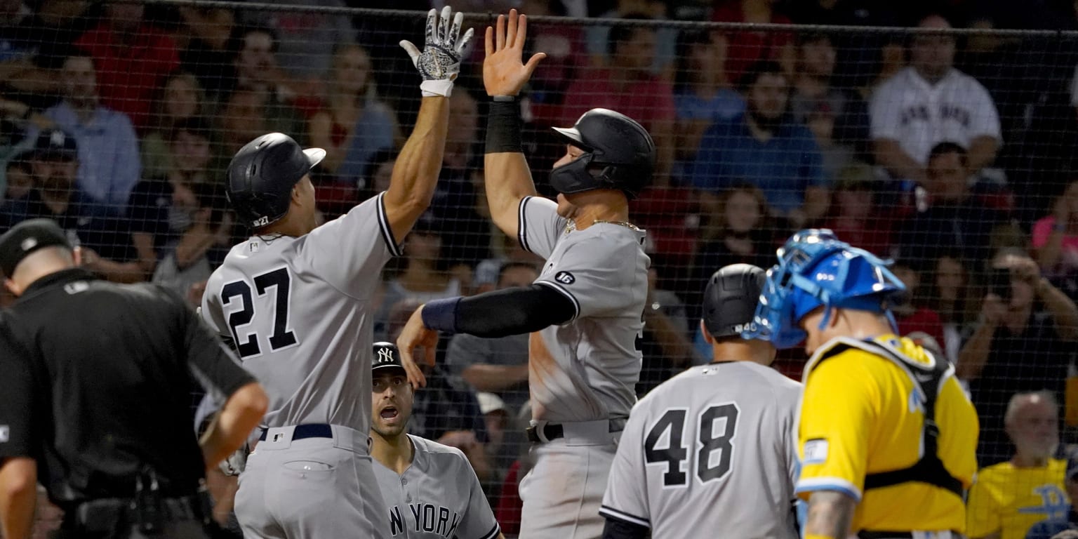 Giancarlo Stanton powers New York Yankees over Colorado Rockies