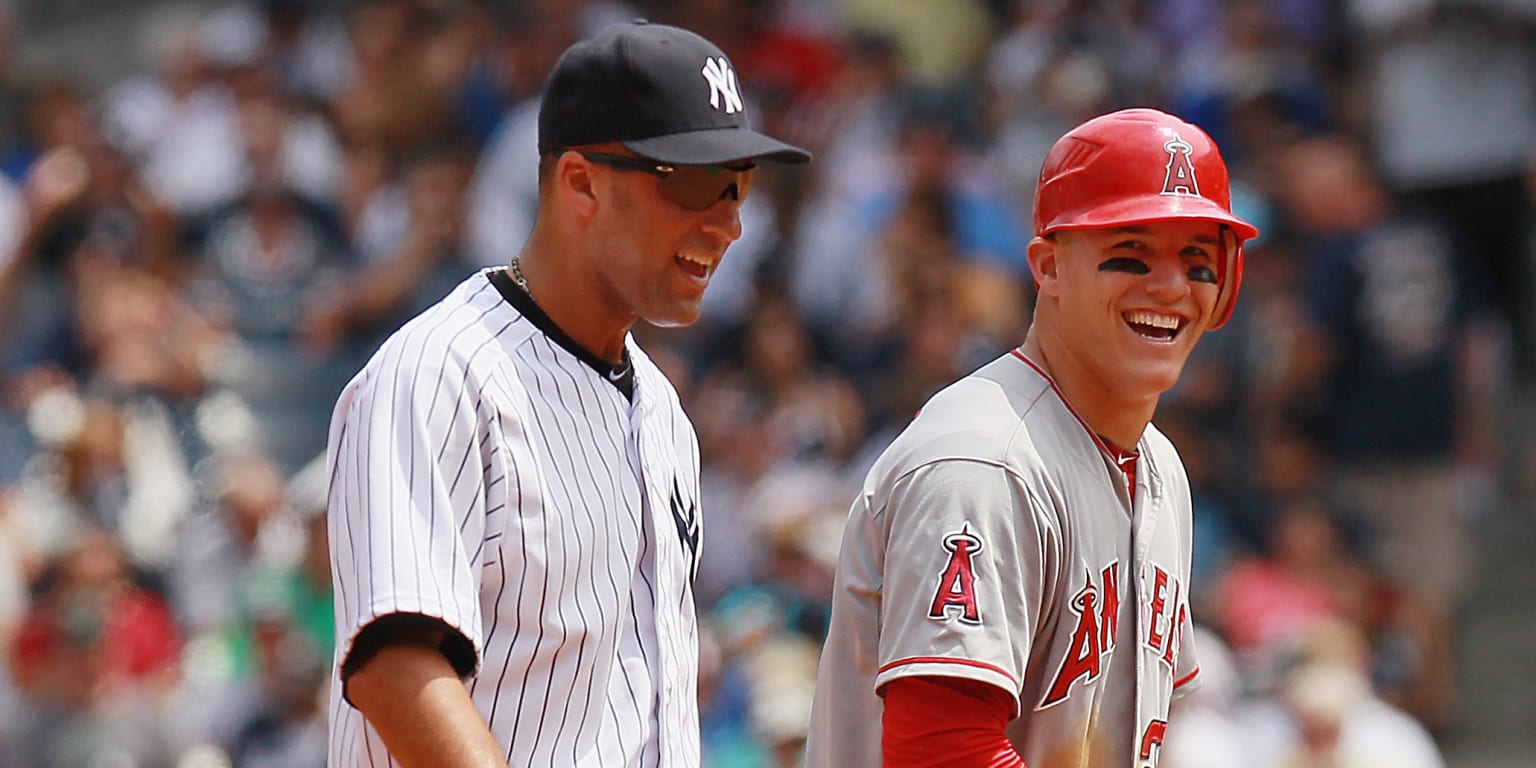 Mike Trout once asked Derek Jeter for autograph while on second base