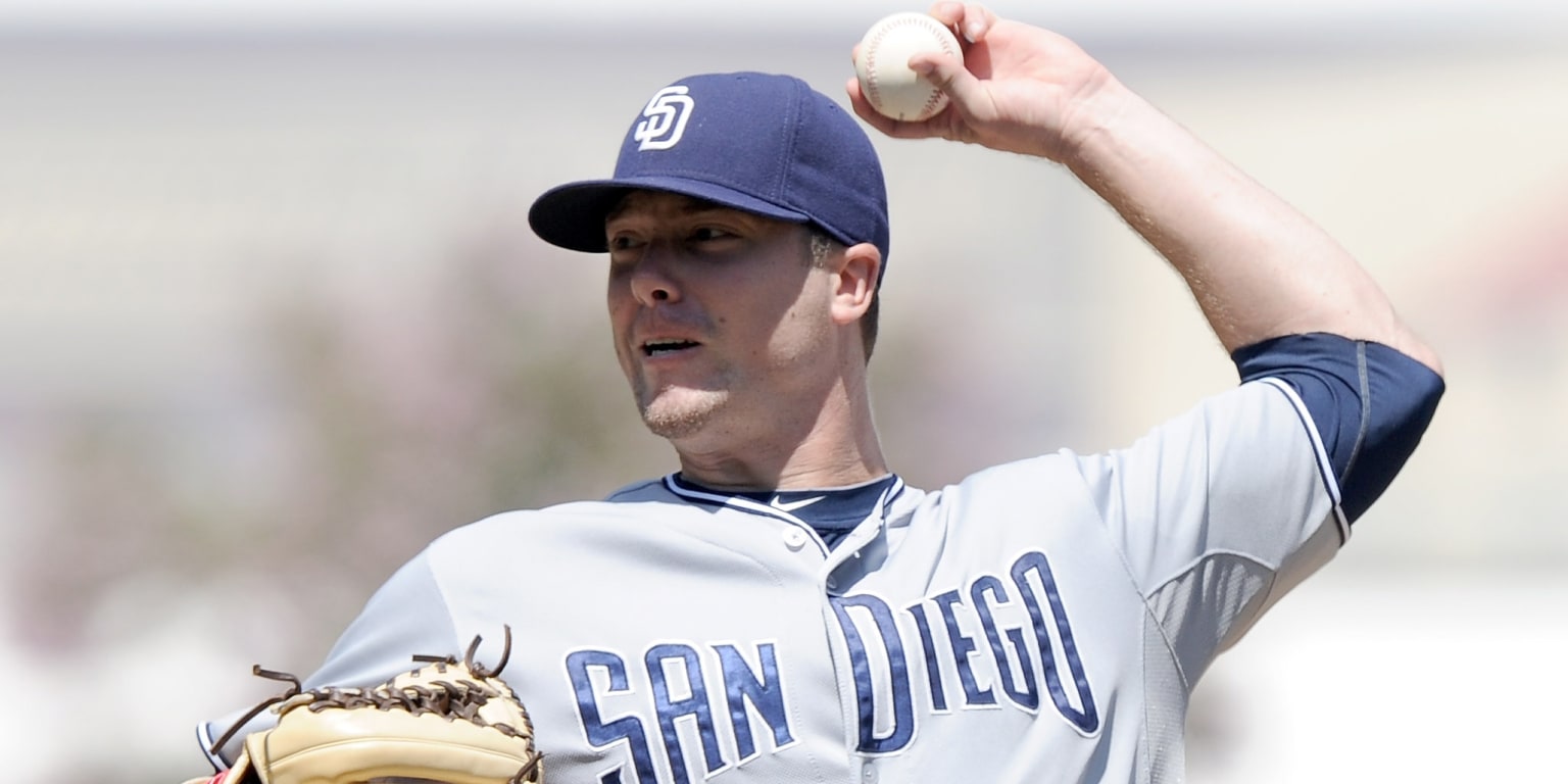 Padres option pitcher Wade LeBlanc