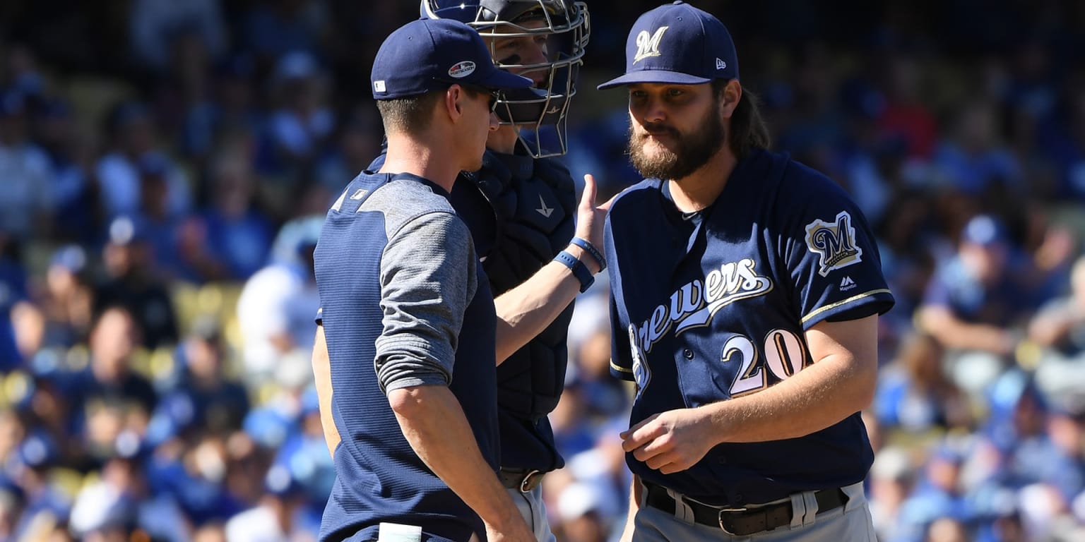 Brewers maintain 'Win Wall' as clubhouse tradition