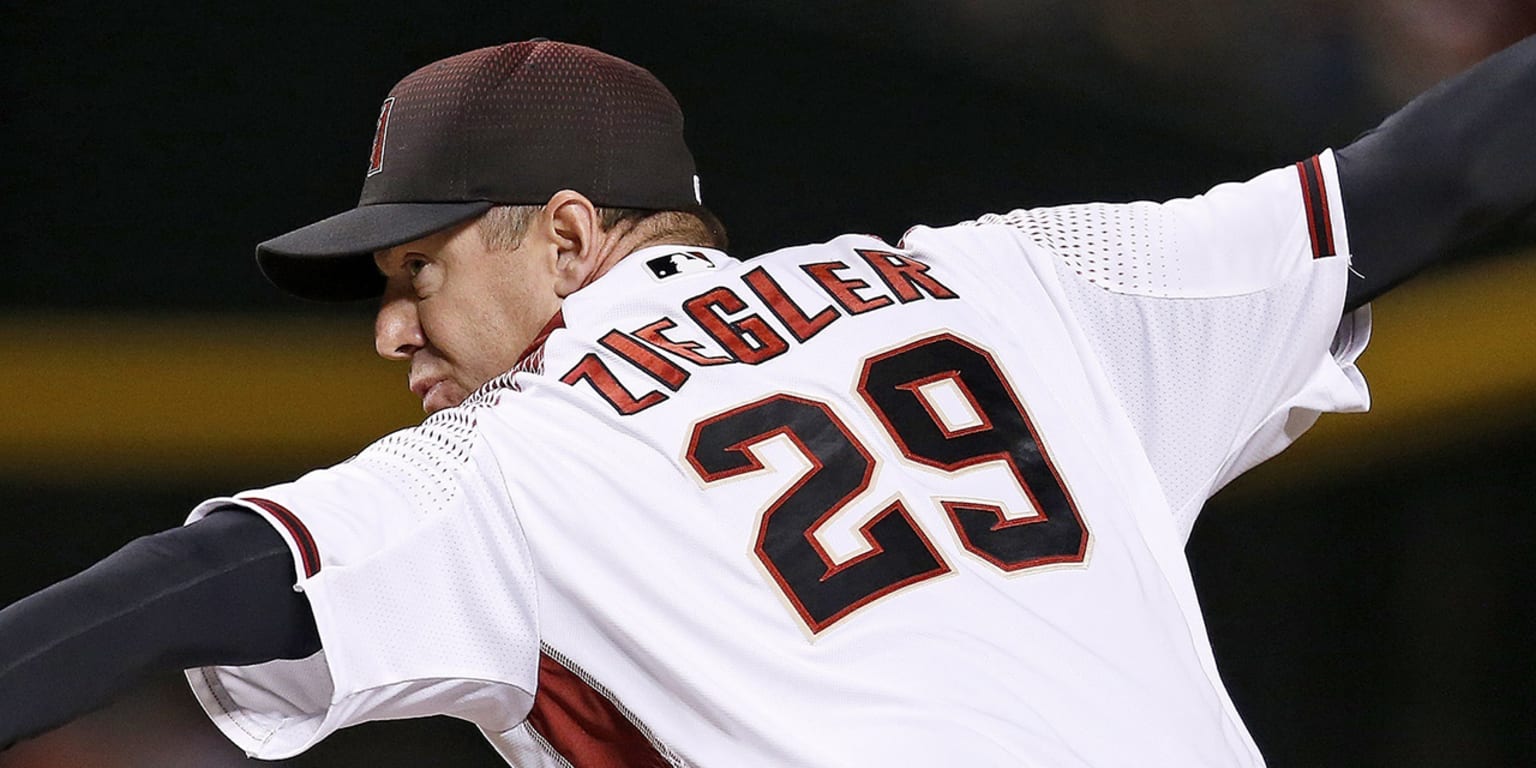 D-backs Brad Ziegler blows save vs. Phillies