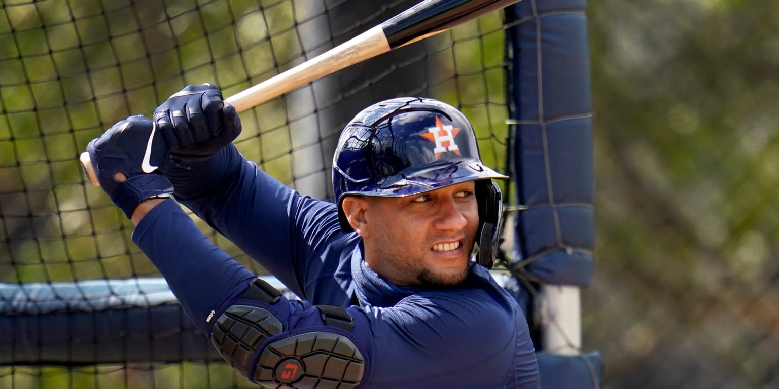 Astros' Aledmys Diaz hopes healthy outlook will make an impact this season