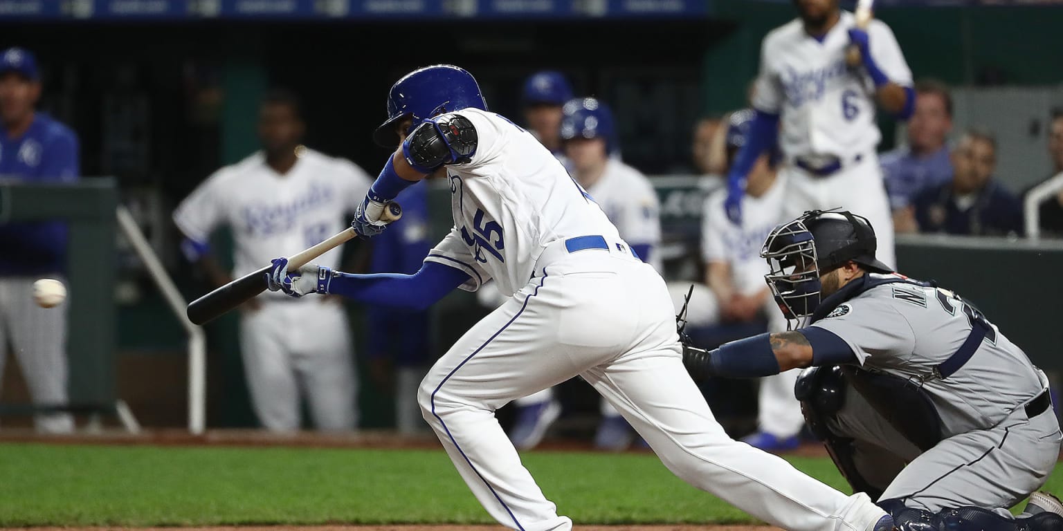 Whit Merrifield sets Royals hitting streak mark