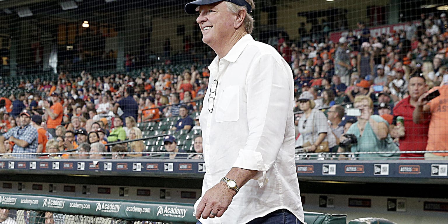 Houston Astros legend, Larry Dierker, sits down with former player