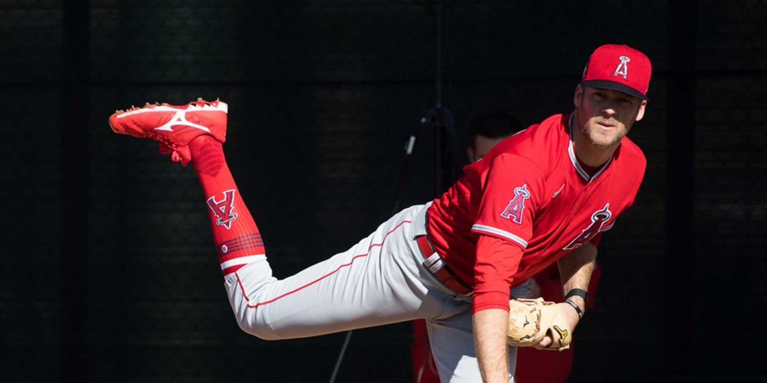 Buttrey Ty Buttrey shut down with intercostal strain