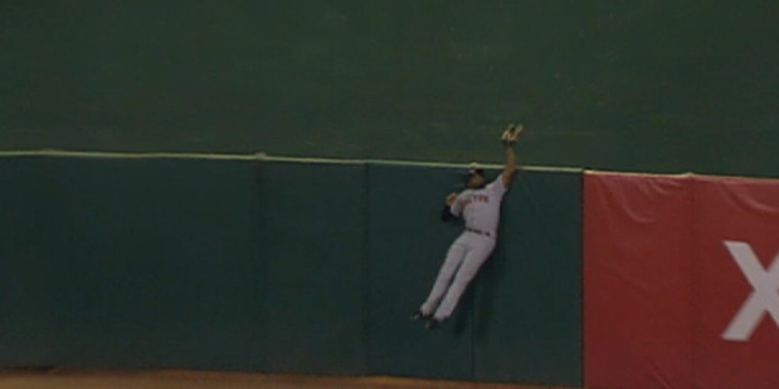 Jackie Bradley Jr. makes a jumping catch against the Guardians