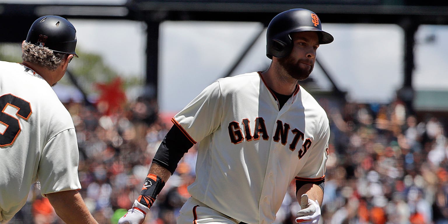 Giants' Brandon Belt Hits Splash Hit Home Run