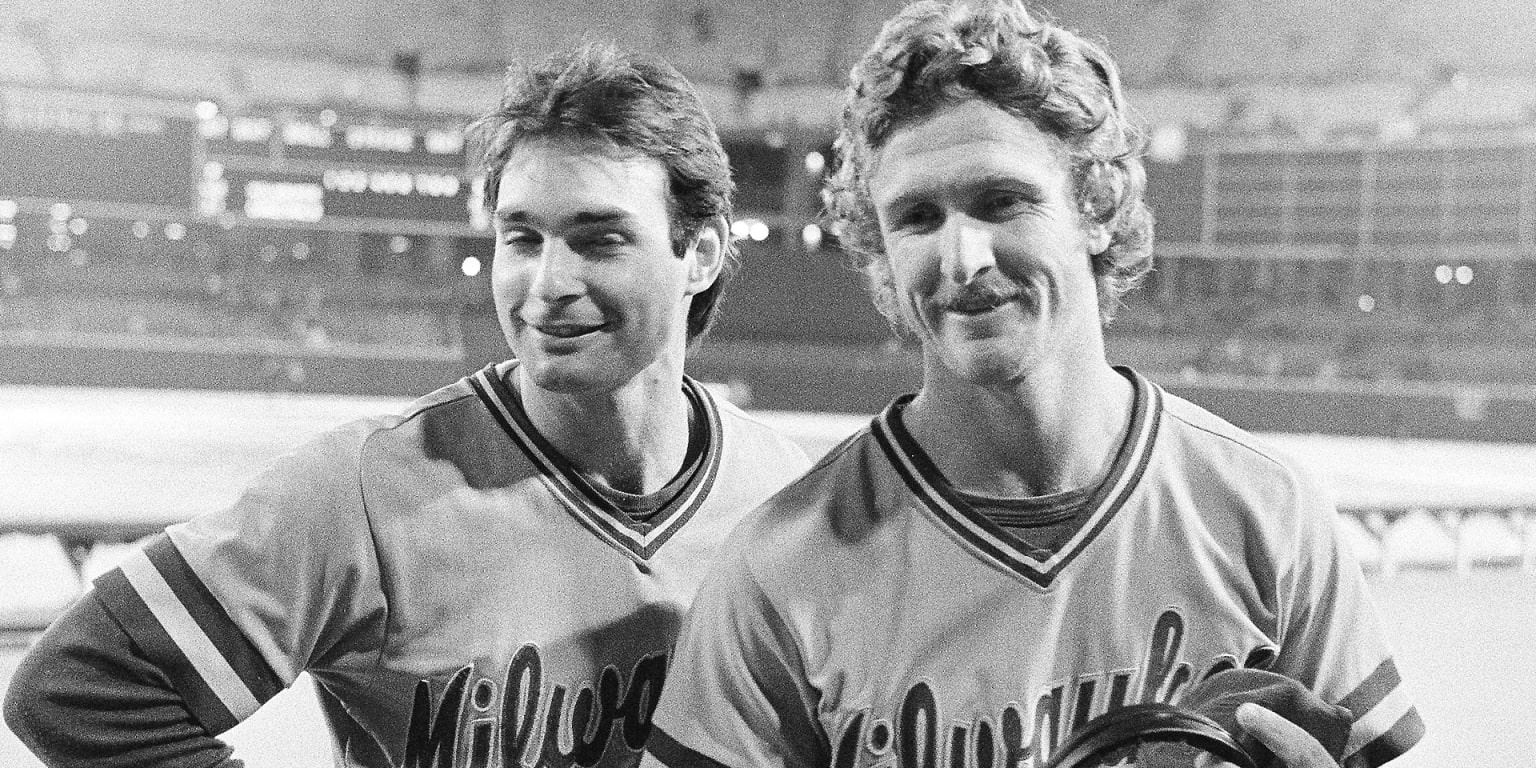 October 12, 1982: Paul Molitor records World Series record 5 hits as Brewers  cruise in opener – Society for American Baseball Research