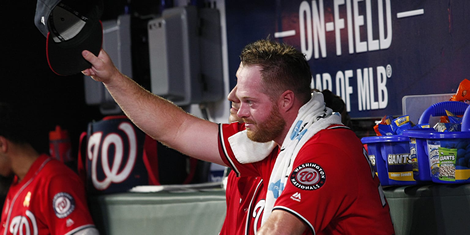 Aaron Barrett makes emotional return to Nationals