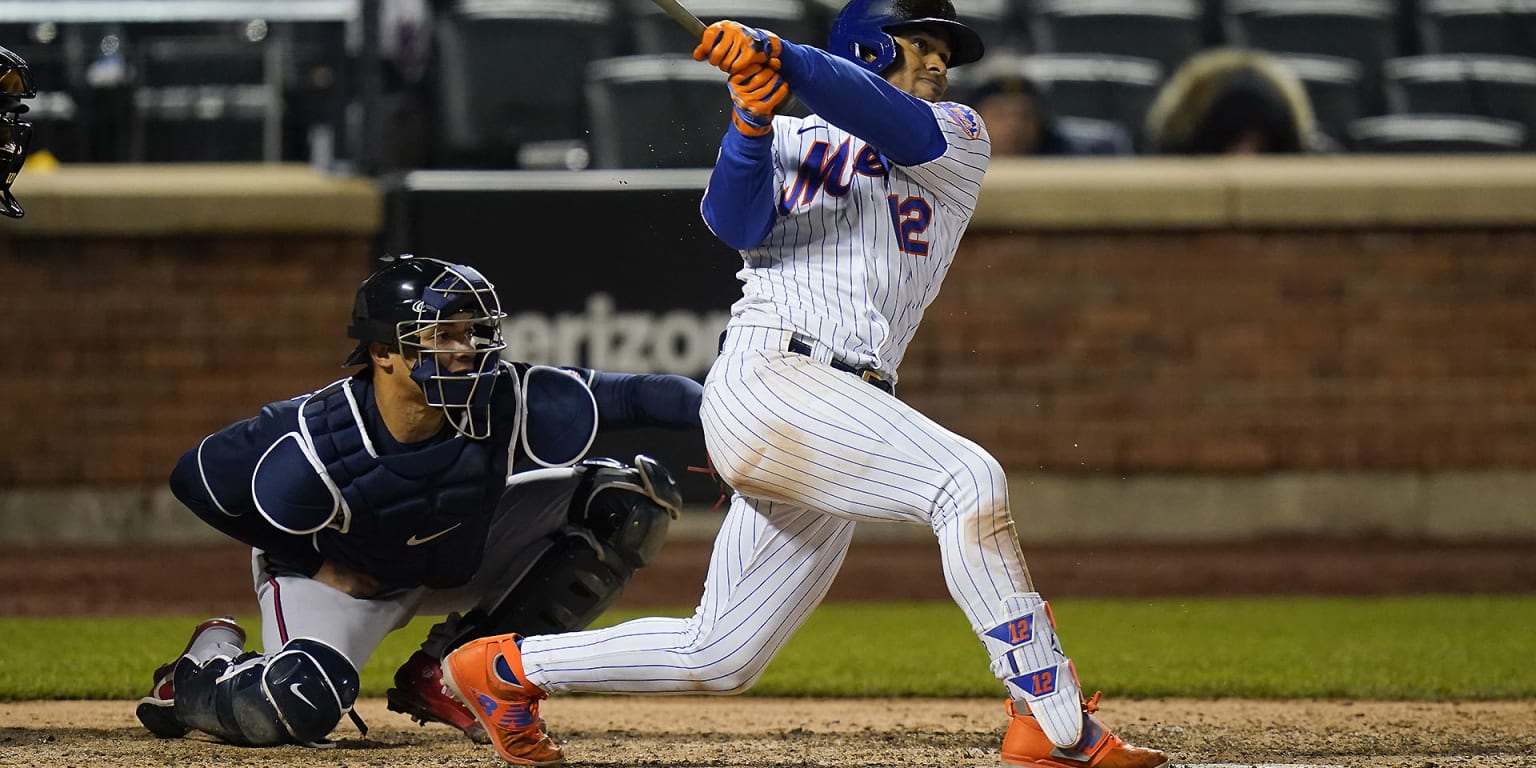 Kevin Pillar testing a mask, could return to Mets next week