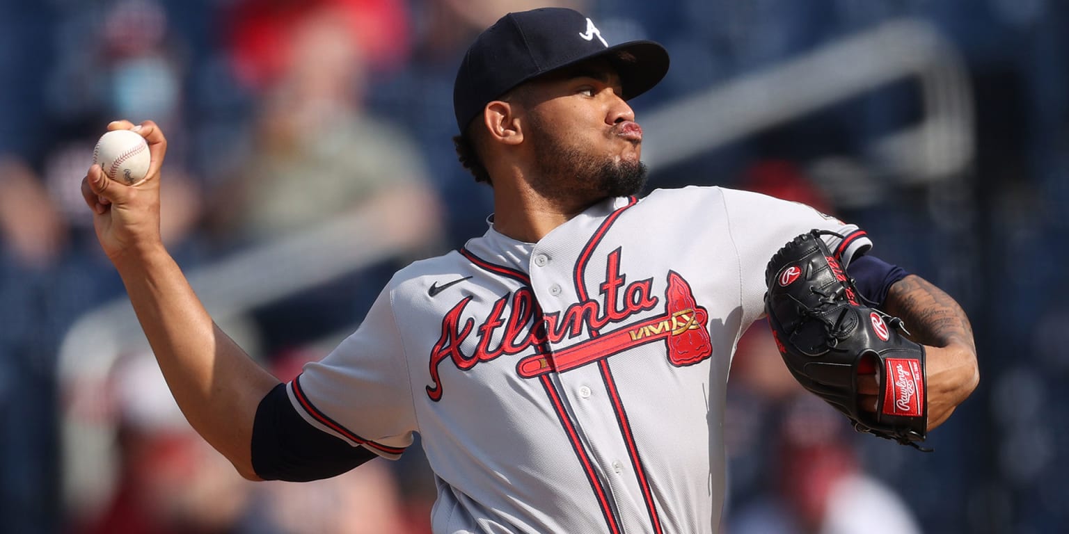 Huascar Ynoa, Pablo Sandoval leads Braves to a double header