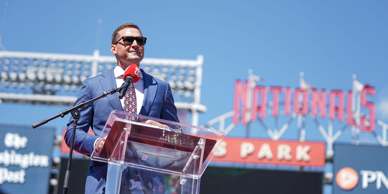 Ryan Zimmerman Celebrates Jersey Number Retirement With Nats on Saturday -  Sports Illustrated Virginia Cavaliers News, Analysis and More