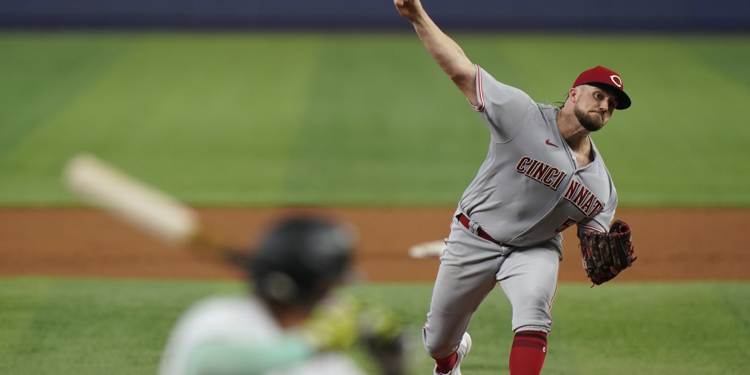 Rookie Ashcraft tosses another gem, Reds beat Nationals 8-1