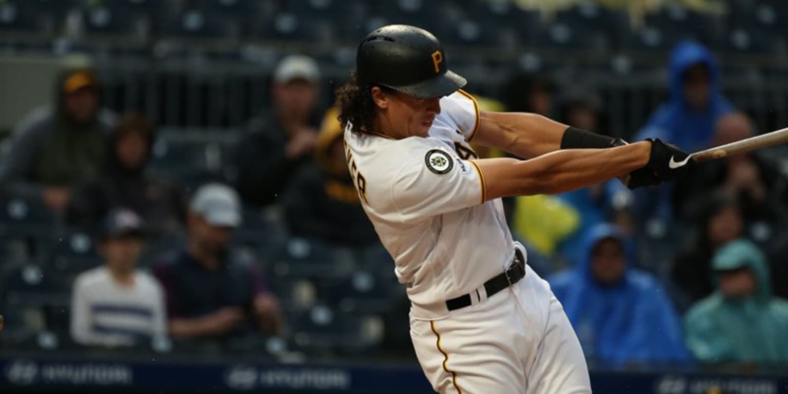 Hometown kid Cole Tucker hits first-career homer at Chase Field