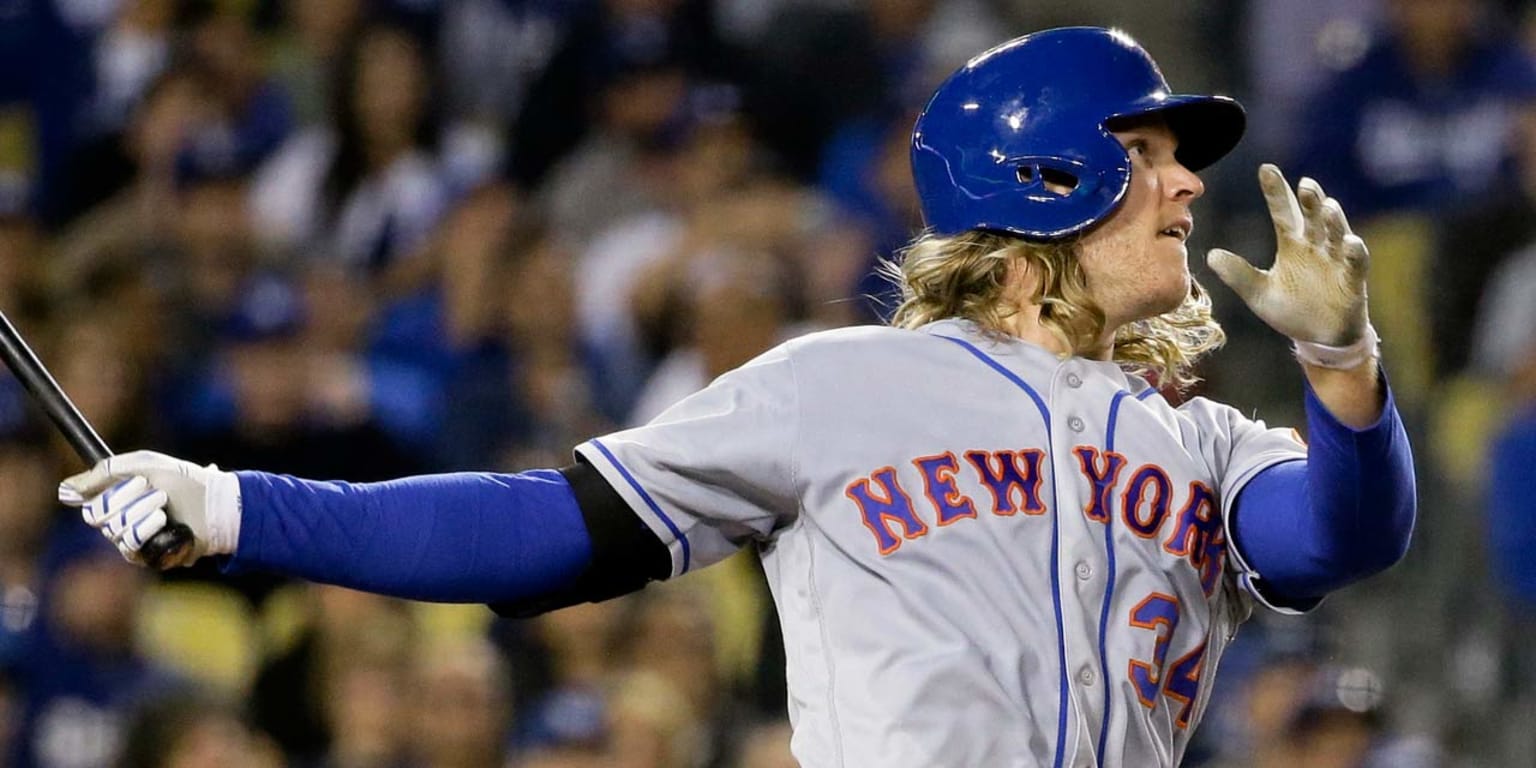 Noah Syndergaard silences Red Sox while NY Mets light up Boston
