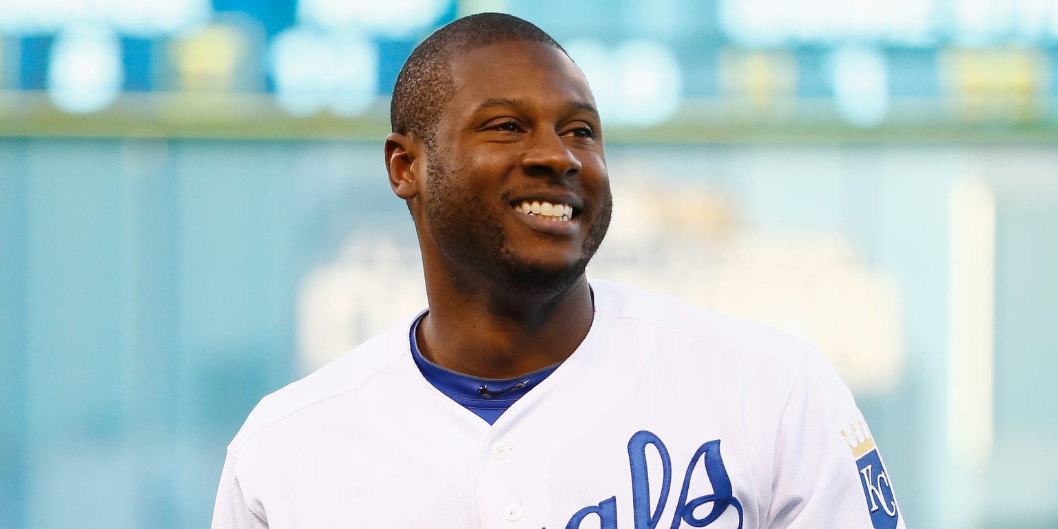 Royals complete 2-year, $17.5 million deal with Lorenzo Cain