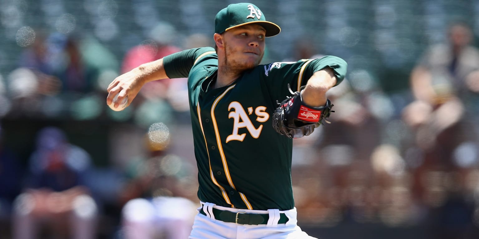 Sonny Gray - St. Louis Cardinals Starting Pitcher - ESPN