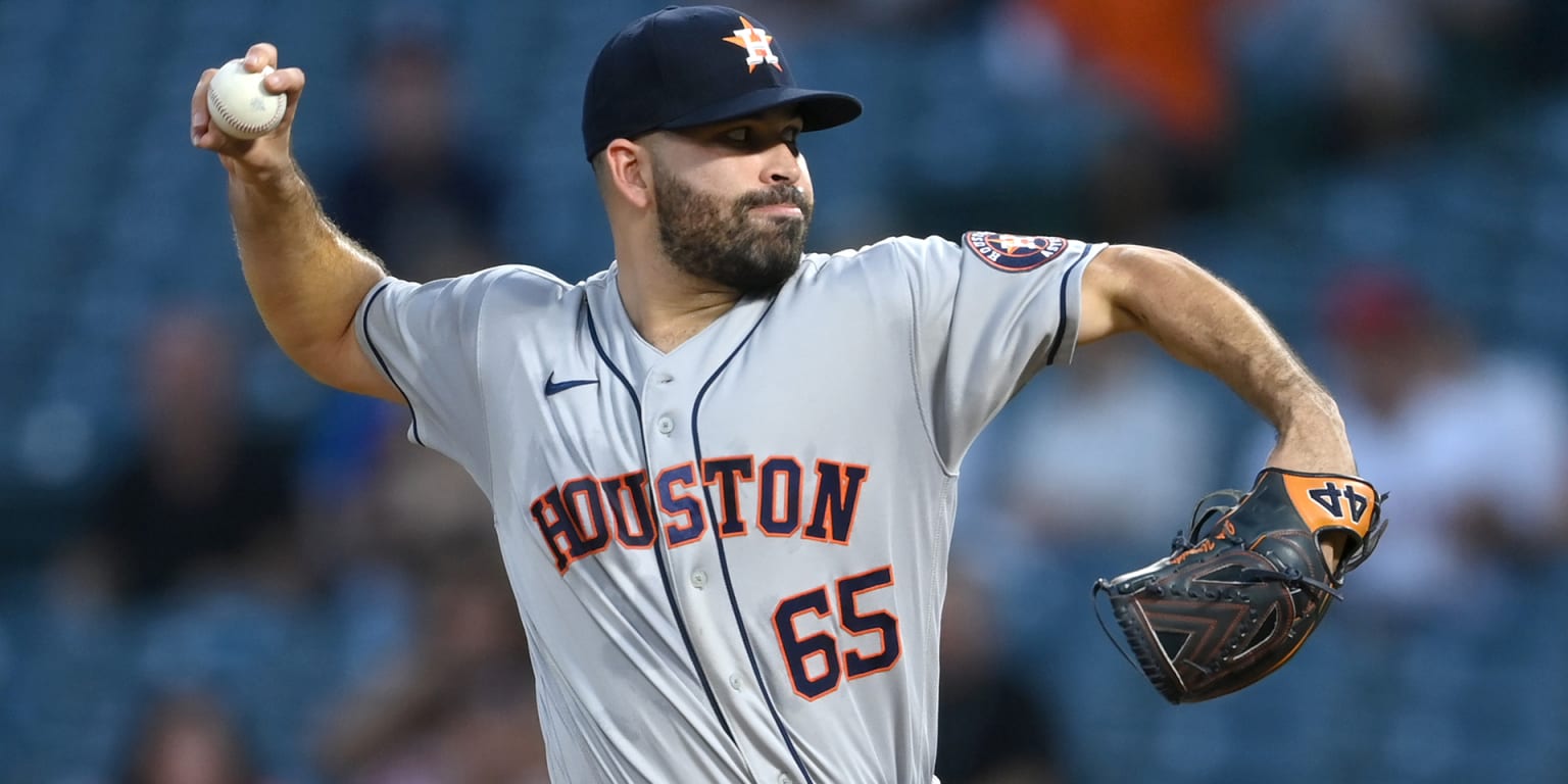 Astros hit four homers in rout of Angels
