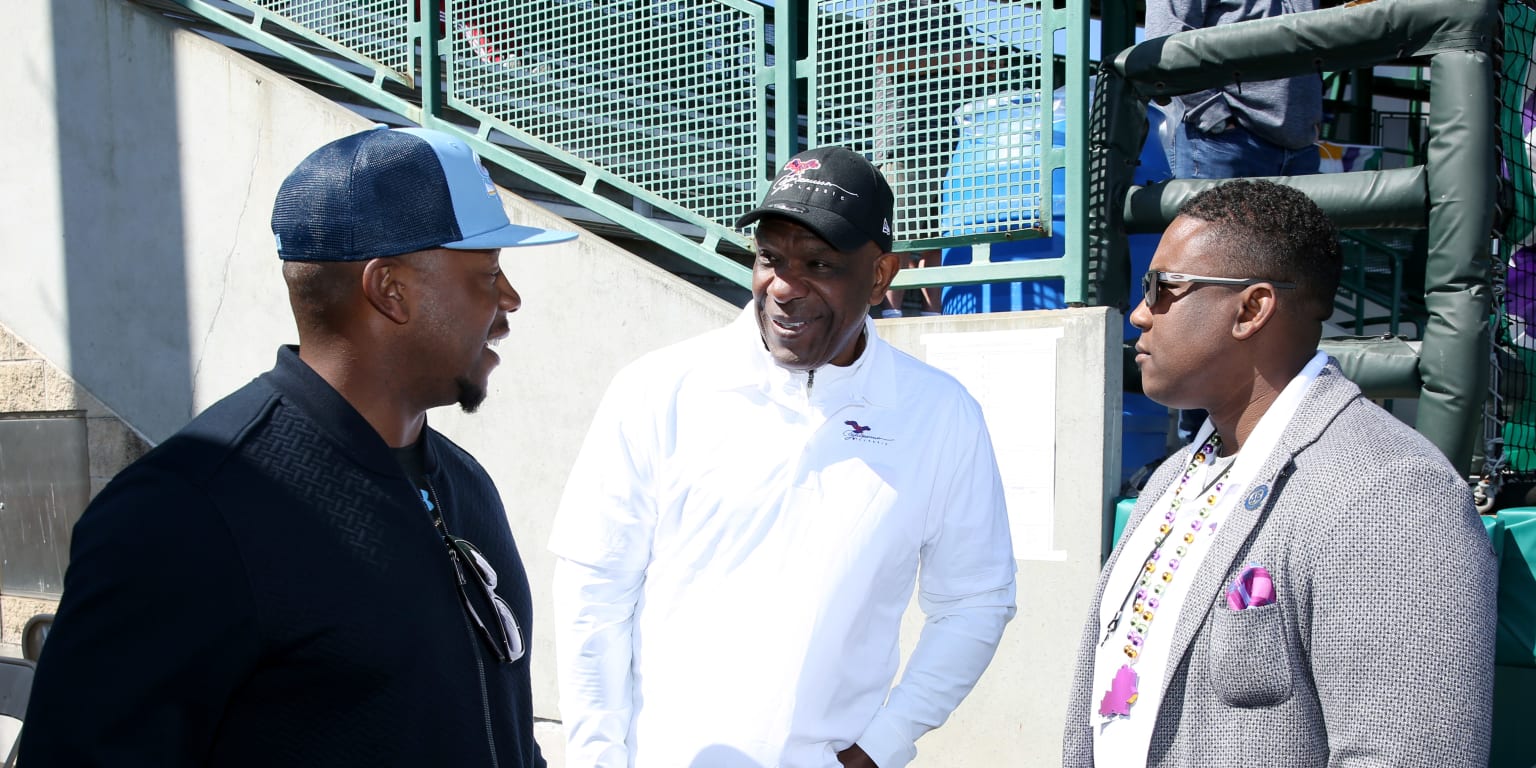 Living HBCU Baseball History with the Legends – Andre Dawson of Florida A&M  – Black College Nines