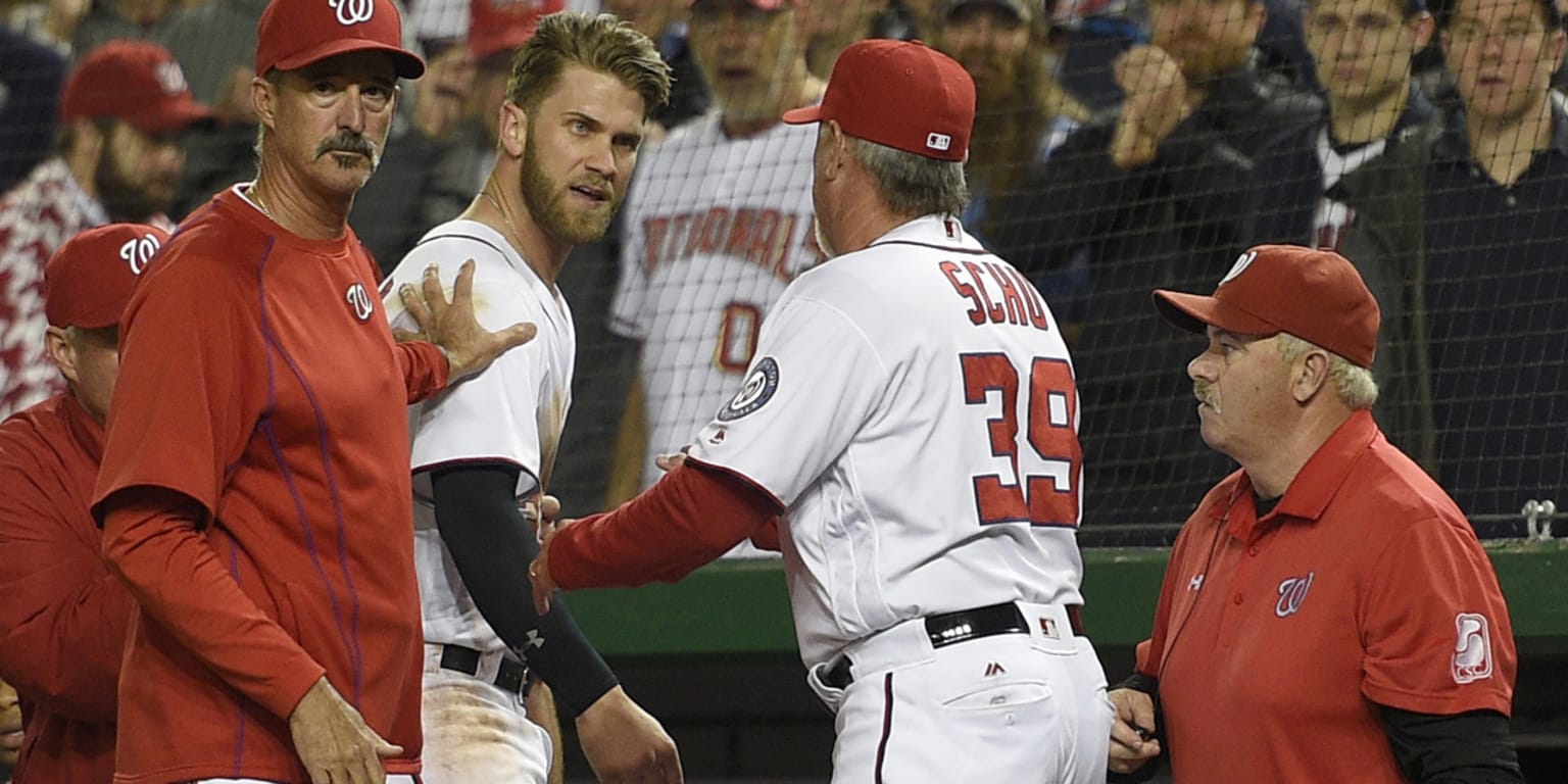 Bryce Harper texted Nationals manager to encourage him during