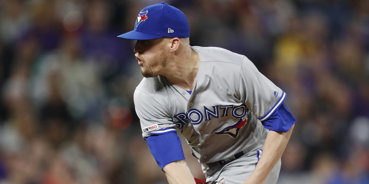 Ken Giles experiencing nerve inflammation after massage